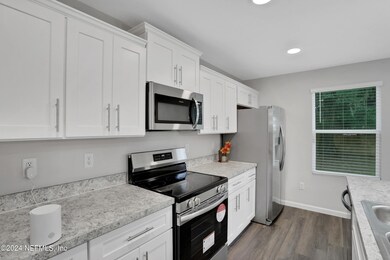 8144 Hare Ave, Jacksonville, FL 32211 - photo 6