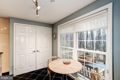 11715 Arbor Glen Way, Reston, VA 20194 - photo 7