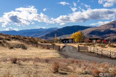 The house and guest house are perfectly situated to maximize both intimate and grand valley views.