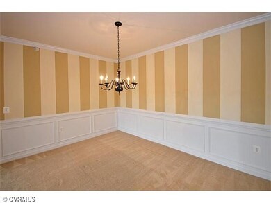 Dining Room - Lovely wainscoting, chair rail and p