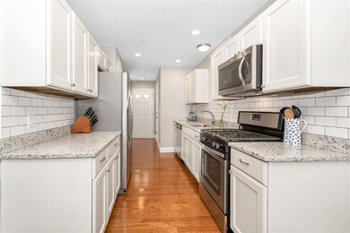 75 Deerwood Dr unit B, Nashua, NH 03063 - photo 6