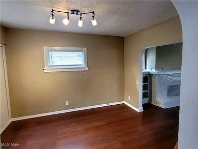 11808 Jesse Ave, Cleveland, OH 44105 - photo 6