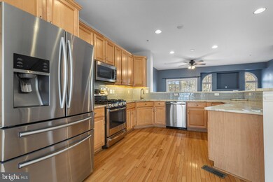 622 Trout Run Ct, Odenton, MD 21113 - photo 2