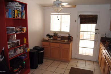 Kitchen/Dining Area