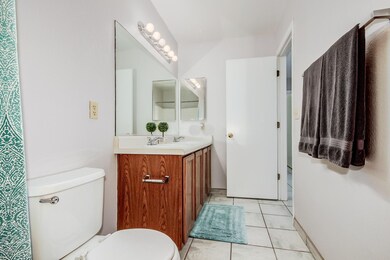 bathroom shot 2