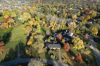 520 Ridgemoor Dr, Willowbrook, IL 60527 - photo 3