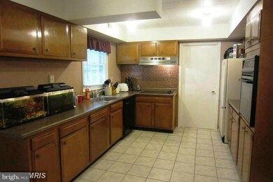 3903 Corbin Place, Bowie, MD 20715 - photo 2