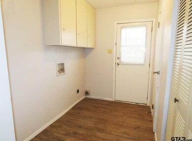 2740 2740 S Donnybrook Ave, Tyler, TX 75701 - photo 6