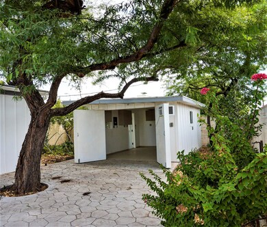 327 McKinley-Detached workshop/garage