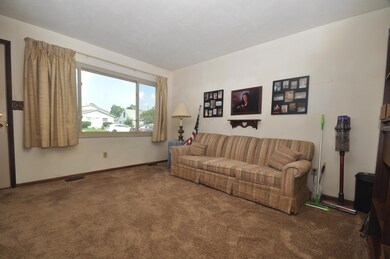 731 Elaine Rd, Columbus, OH 43213 - photo 3