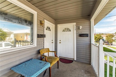 516 S Hennessey St, New Orleans, LA 70119 - photo 2