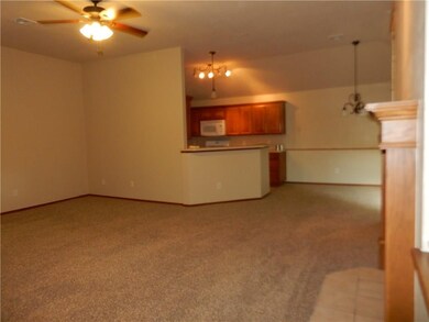 2216 SE 5th St, Moore, OK 73160 - photo 4