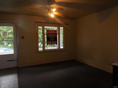 411 E Ridge St, Coaldale, PA 18218 - photo 6