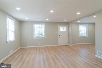 146 Riverview Dr, New Castle, DE 19720 - photo 4