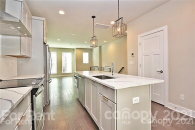 1645 Cannon View Ln unit 34, Charlotte, NC 28208 - photo 3
