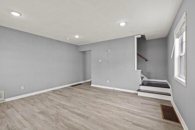 7_418 living room 01