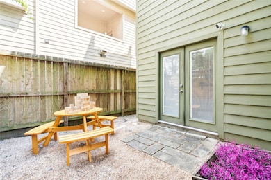 2106 Holman St unit B, Houston, TX 77004 - photo 6