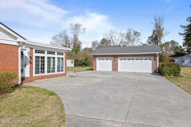 105 Club Ln, Jacksonville, NC 28546 - photo 3