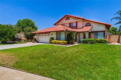 Nice size front yard!