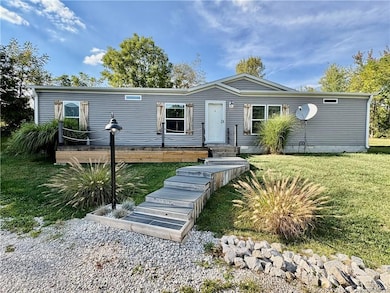 351 N Orchard Rd, Salem, IN 47167 - photo 2