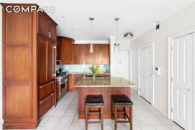 167 Perry St unit 2H, New York, NY 10014 - photo 4