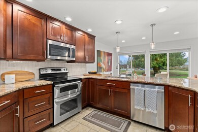 11120 NE 68th St unit B-105, Kirkland, WA 98033 - photo 4