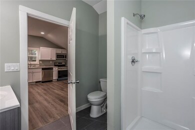 1721 22nd St, Des Moines, IA 50310 - photo 7