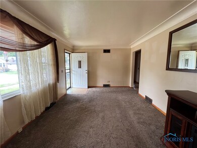 1716 Barrows St, Toledo, OH 43613 - photo 2