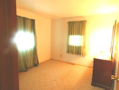 2152 Case Rd, Columbus, OH 43224 - photo 6