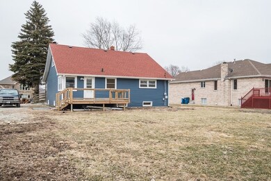 8310 Mansfield Ave, Burbank, IL 60459 - photo 3