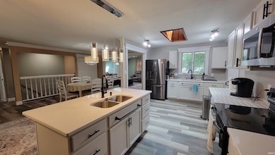 7 Tulip Ln, Washington, IN 47501 - photo 4