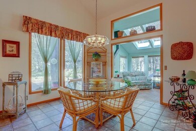 12 Goldfinch Ln, Bend, OR 97707 - photo 3