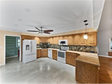 2200 Meadowlark Dr, Harrisonville, MO 64701 - photo 2