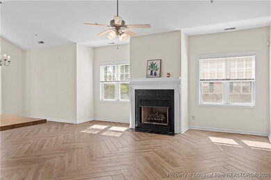 824 Sage Creek Ln unit 10, Fayetteville, NC 28305 - photo 5