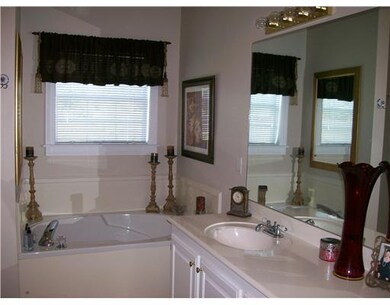 Master Bath/Spa.