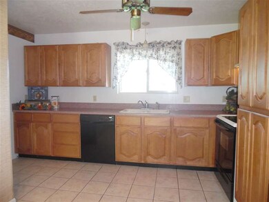 558 Cedar Dr, Burley, ID 83318 - photo 5