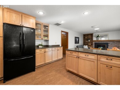 4740 Lamont Ct, Lake Oswego, OR 97035 - photo 7