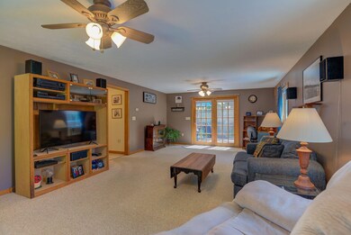 34 Date St, Old Orchard Beach, ME 04064 - photo 7