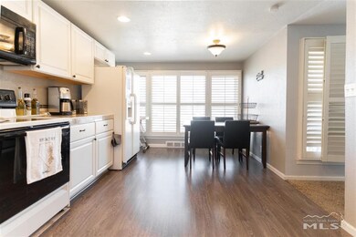 1021 19th St, Sparks, NV 89431 - photo 4