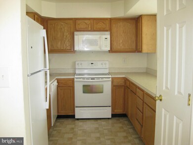 180 Topaz Ln, Inwood, WV 25428 - photo 5