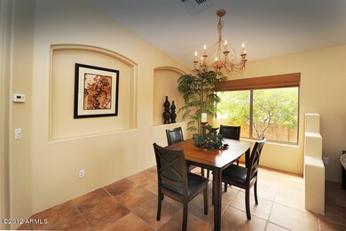 DINNING ROOM