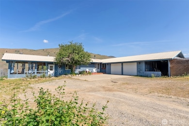 87 Vintin Rd, Carlton, WA 98814 - photo 3