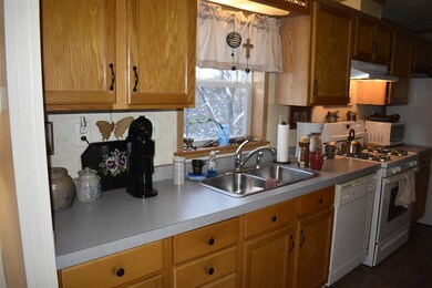 63 Hodge Hill Rd, Lisbon, NH 03585 - photo 4