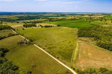 146 N 1150 Rd, Berryton, KS 66409 - photo 6