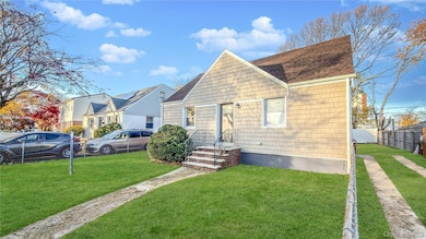 15 Circle Dr, Hempstead, NY 11550 - photo 4