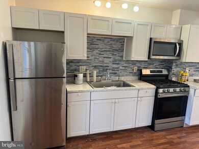 306 S Penn St, York, PA 17401 - photo 3