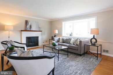 301 Kent St, Falls Church, VA 22046 - photo 4