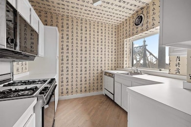 The Sovereign unit 20F, New York, NY 10022 - photo 4