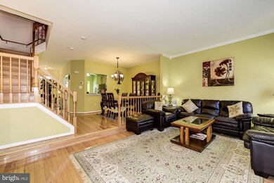 21227 Owls Nest Cir, Germantown, MD 20876 - photo 3