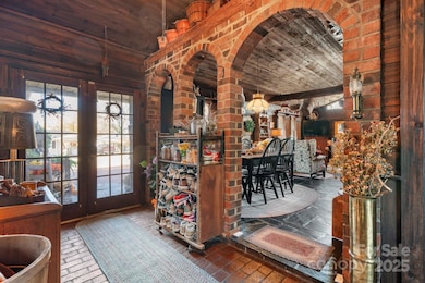 901 Union St, Maiden, NC 28650 - photo 4